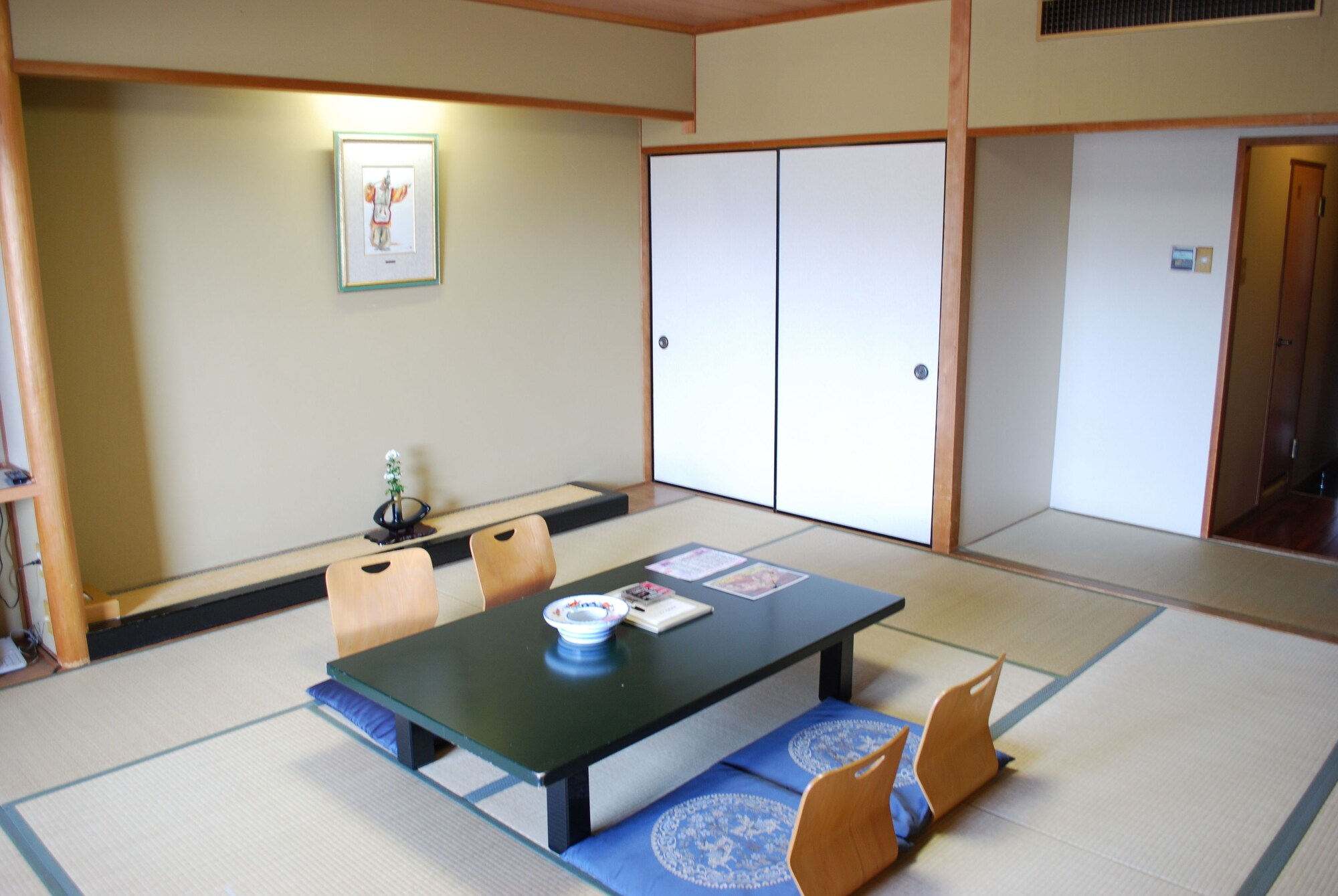 JAPANESE, TRADITIONAL