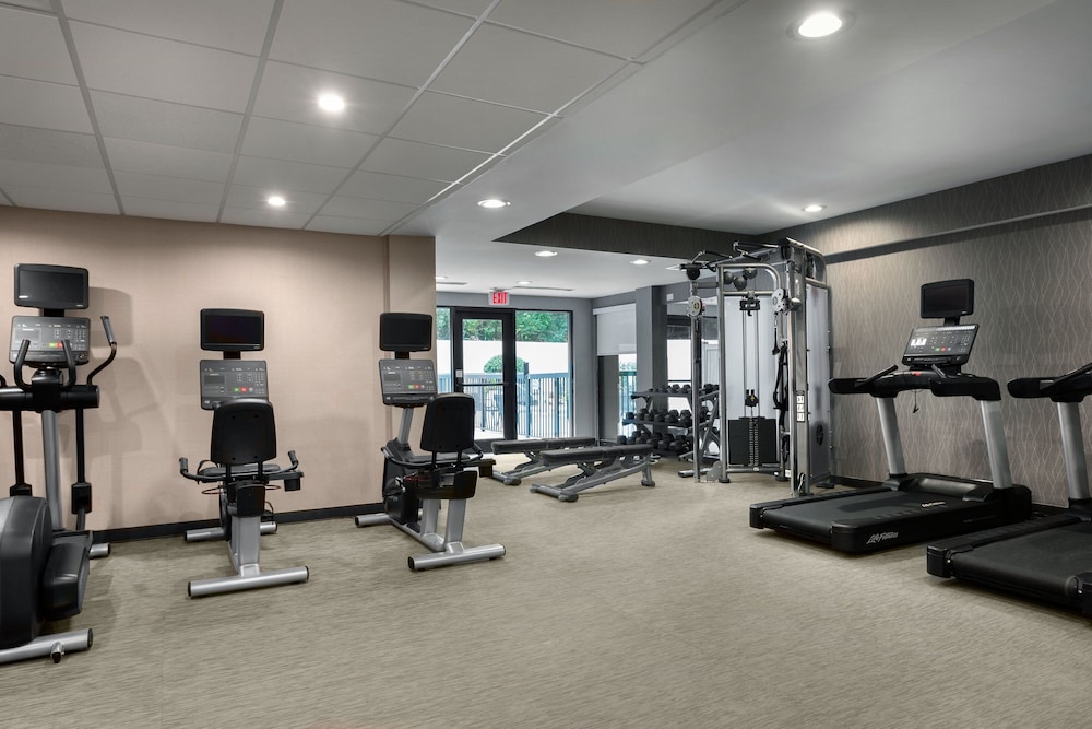 Courtyard By Marriott Winston-Salem Hanes Mall 35/66