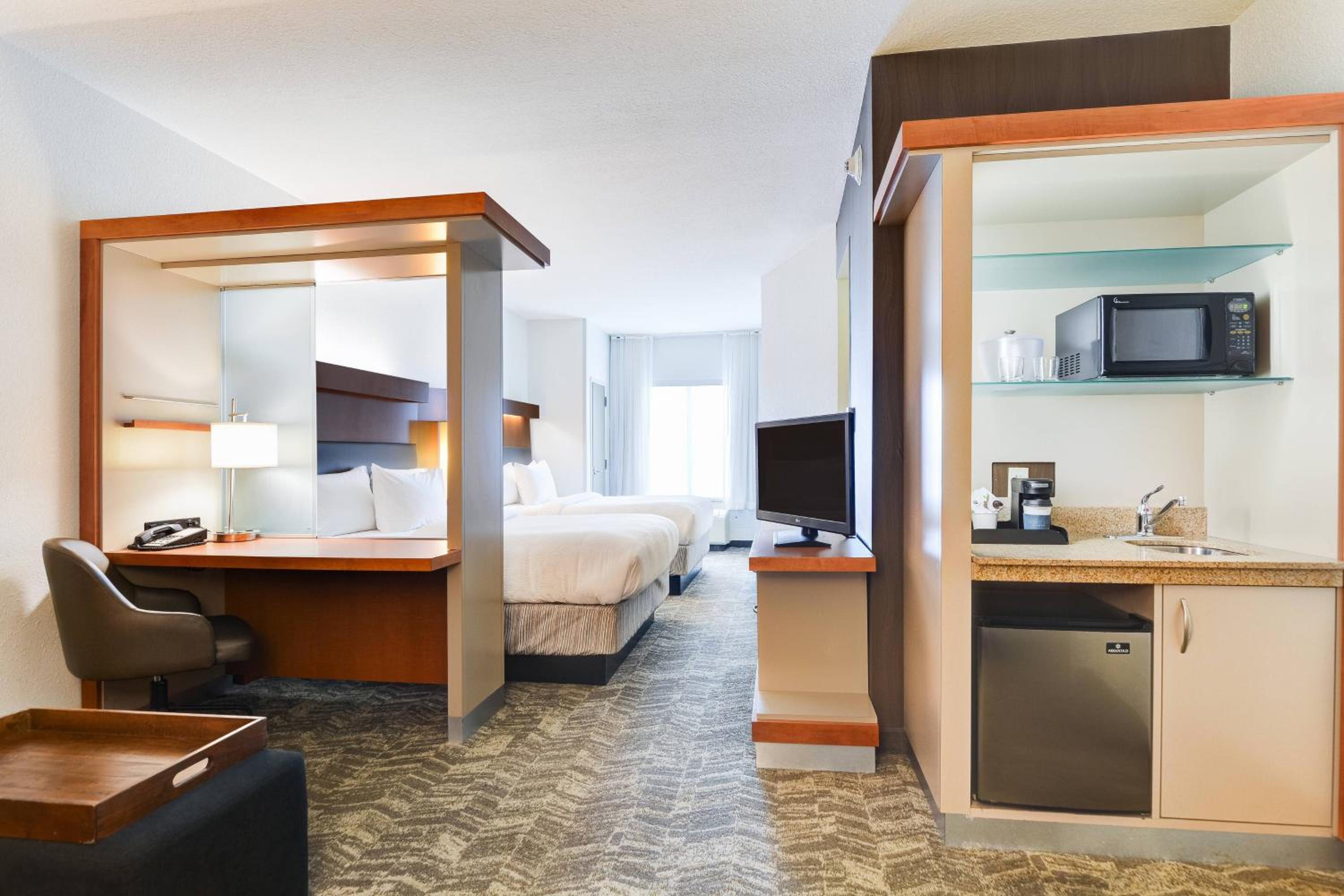 Studio, Queen Bed, Sofa, Springhill Suites Shreveport-Bossier City/Louisiana Downs 7/7