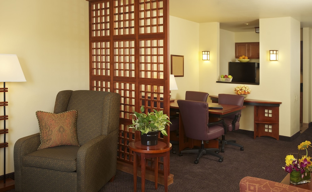 Larkspur Landing Campbell - An All-Suite Hotel 20/45