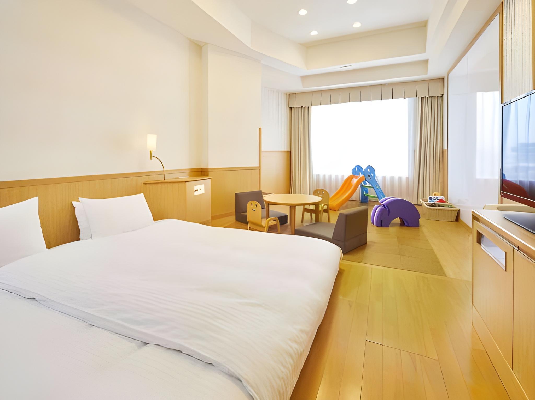 Twin Beds