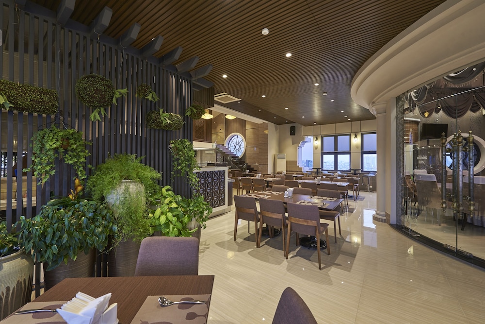 Athena Boutique Hotel 47/61