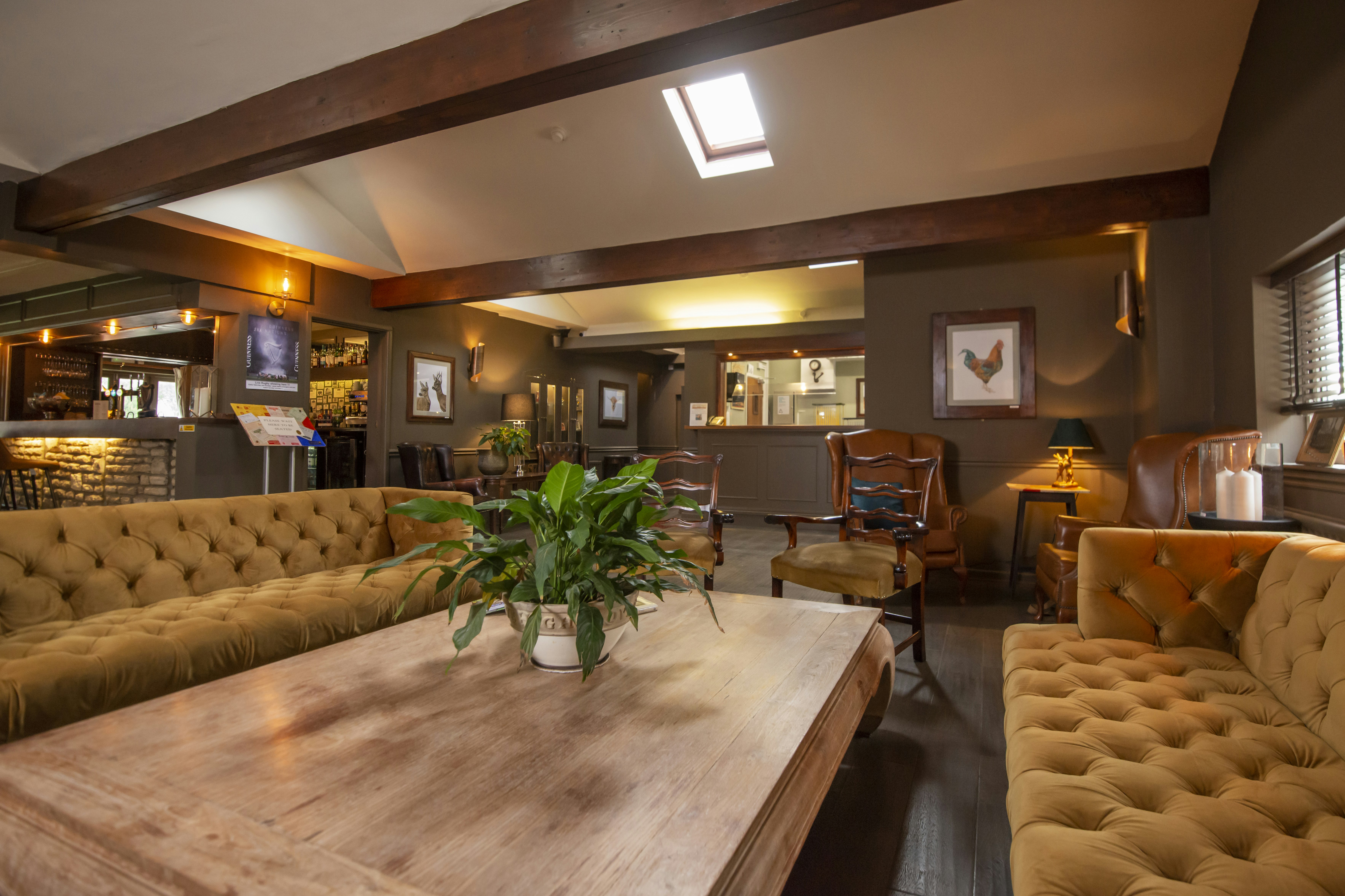 Pettifers Freehouse Hotel 11/20