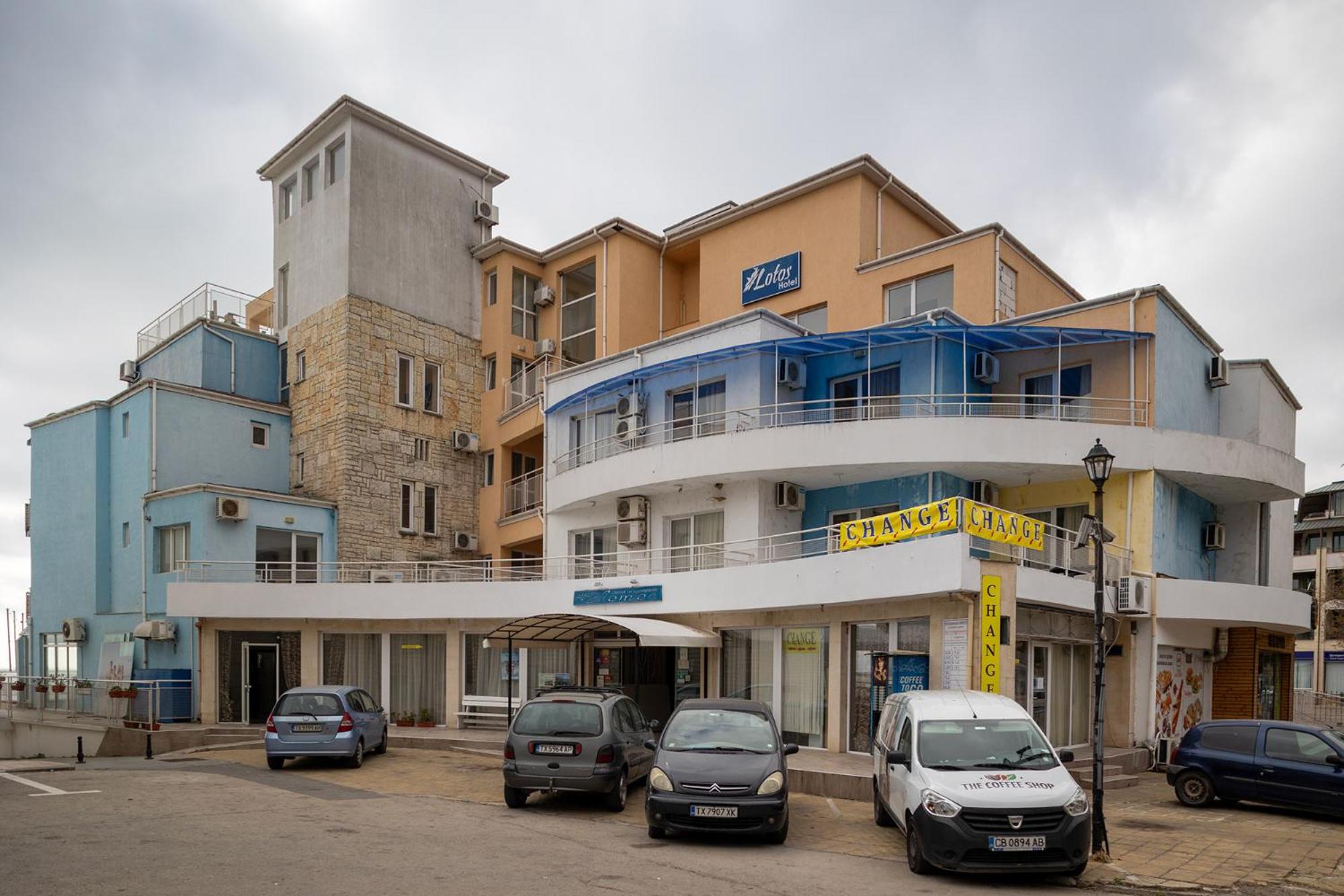 LOTOS HOTEL 51/61