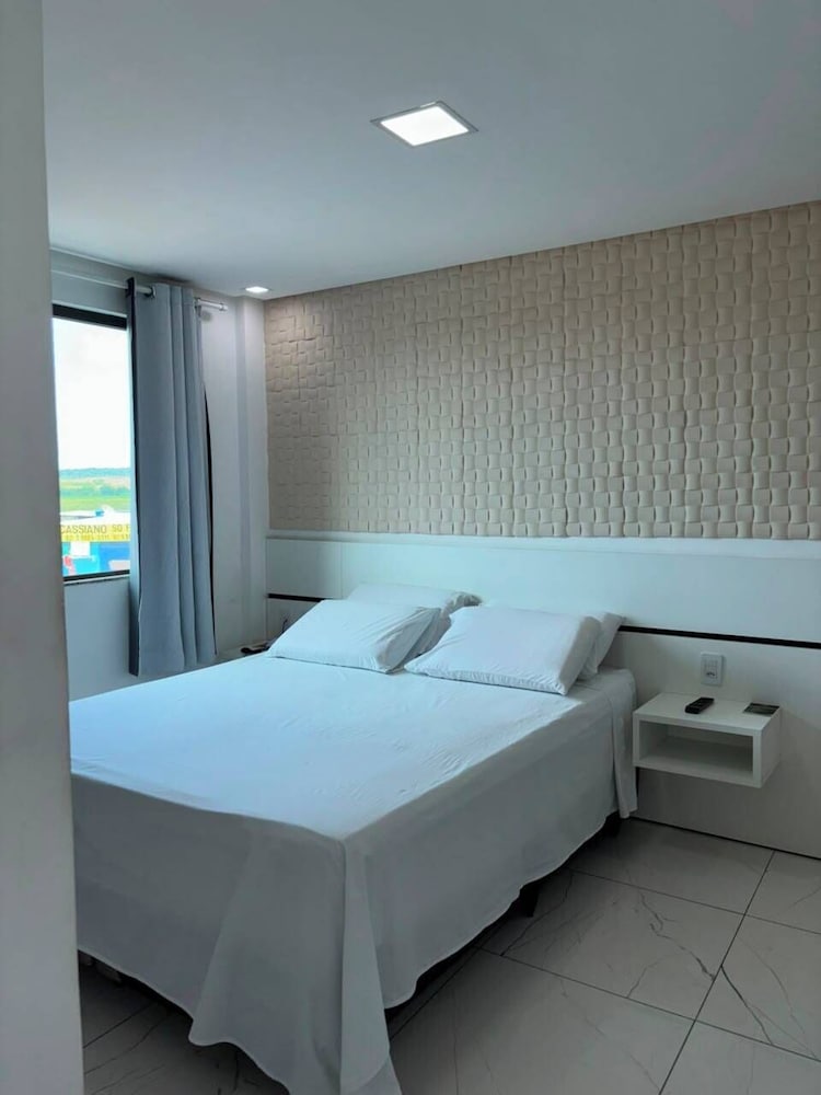 Superior, Queen Bed