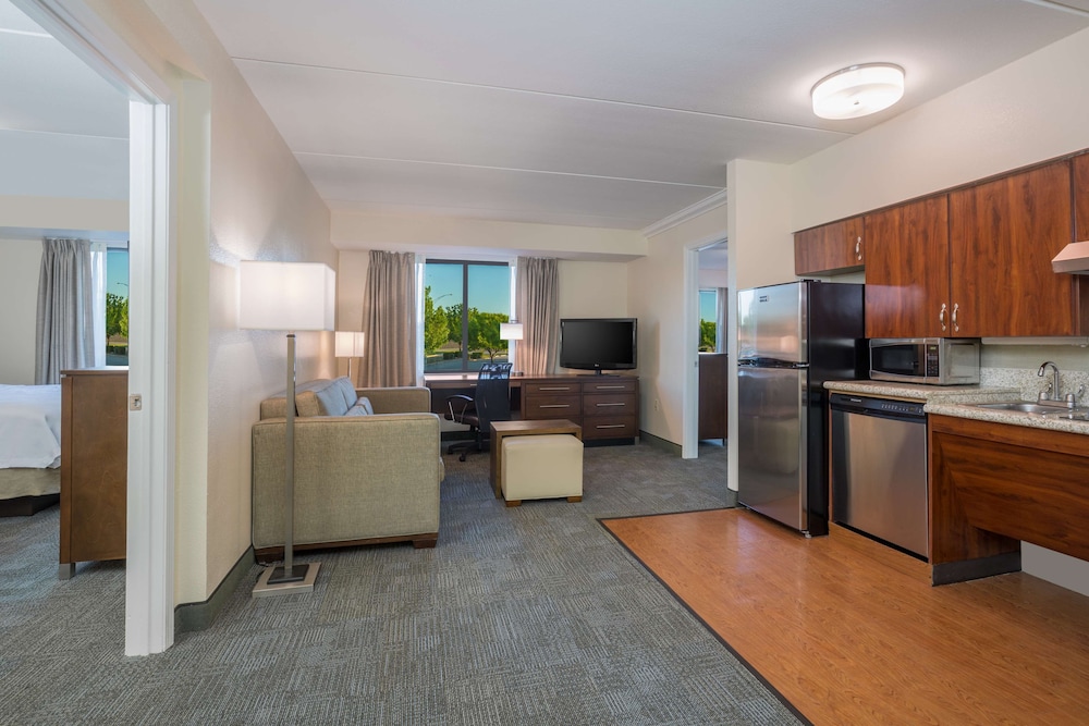 Homewood Suites by Hilton Ft. Worth-North at Fossil Creek 7/44