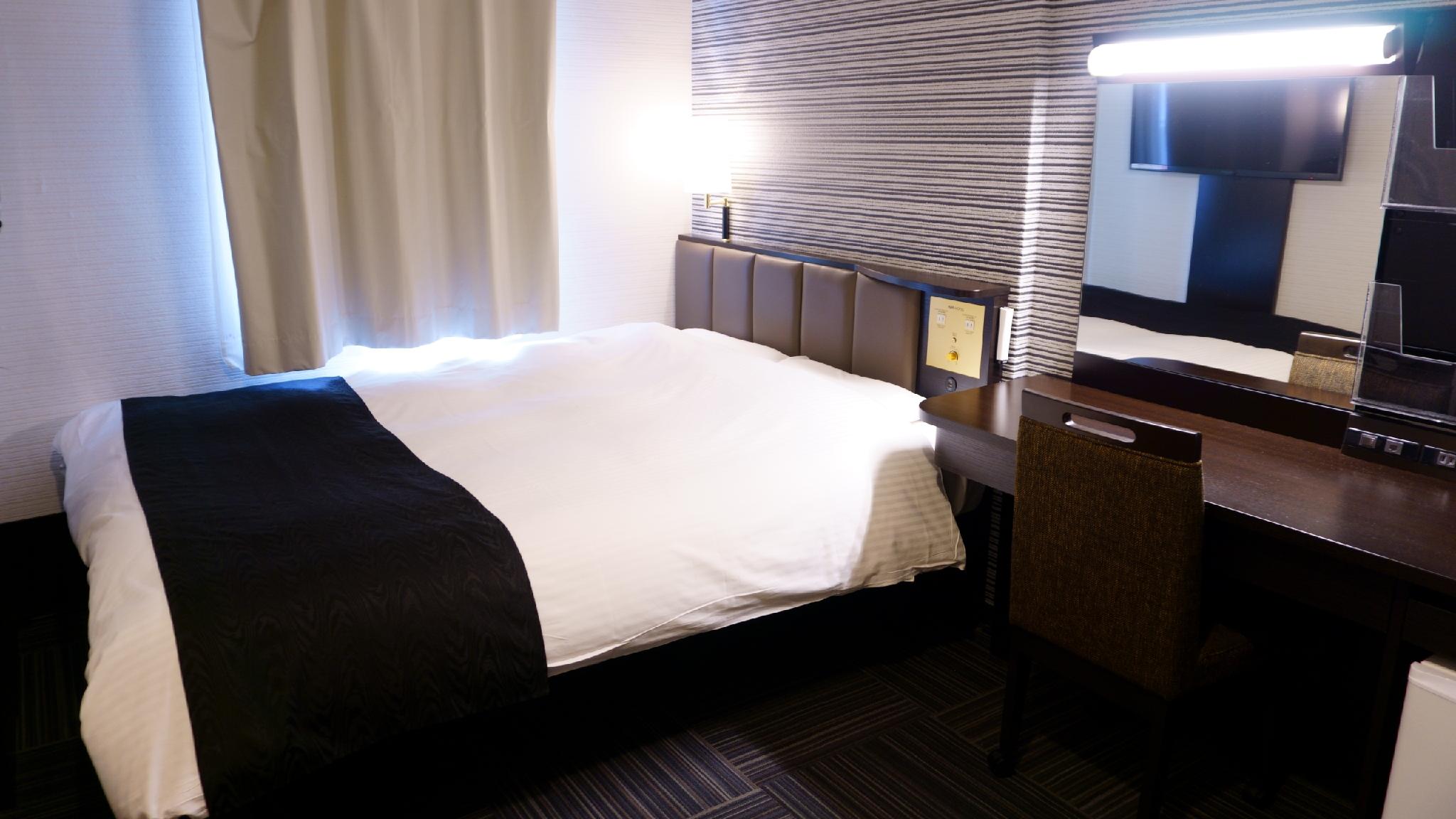 Semi Room, Semi Double Bed, Small, Smoking