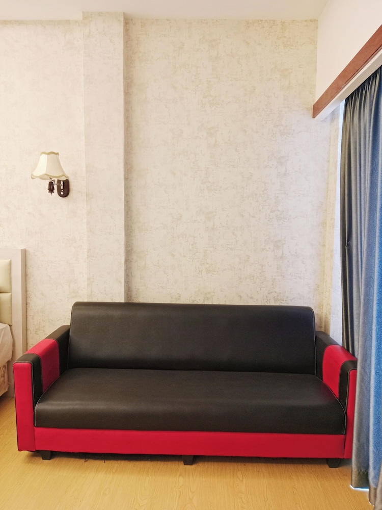 Grand Cahaya Hotel Pangandaran 4/17