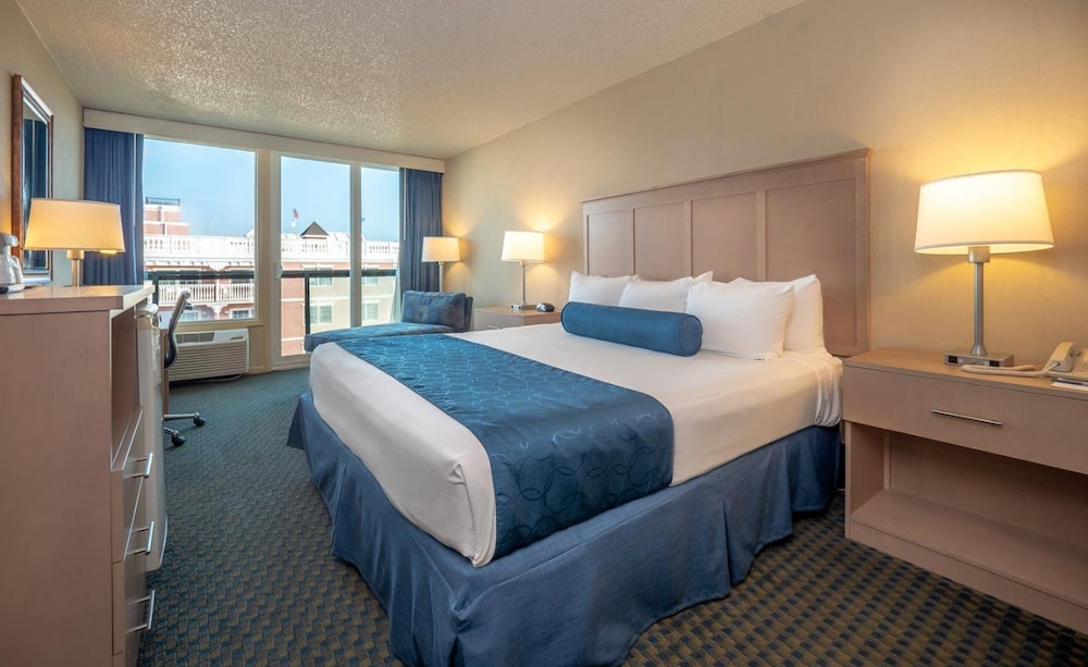 Atlantic Sands Hotel Conference Center 15/66