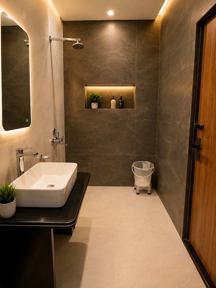 AARADHYA RESIDENCY 46/50