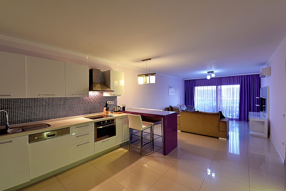 Royal Palm Residence 3/36