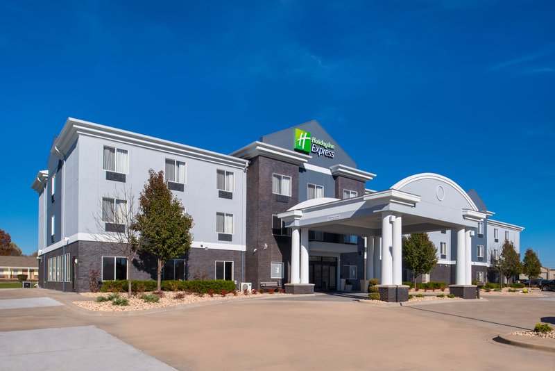 Holiday Inn Express Hotel And Suites Pittsburg 4/73