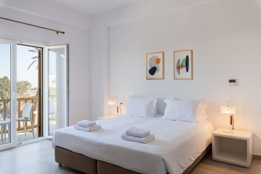 Mykonaki Hotel 7/36