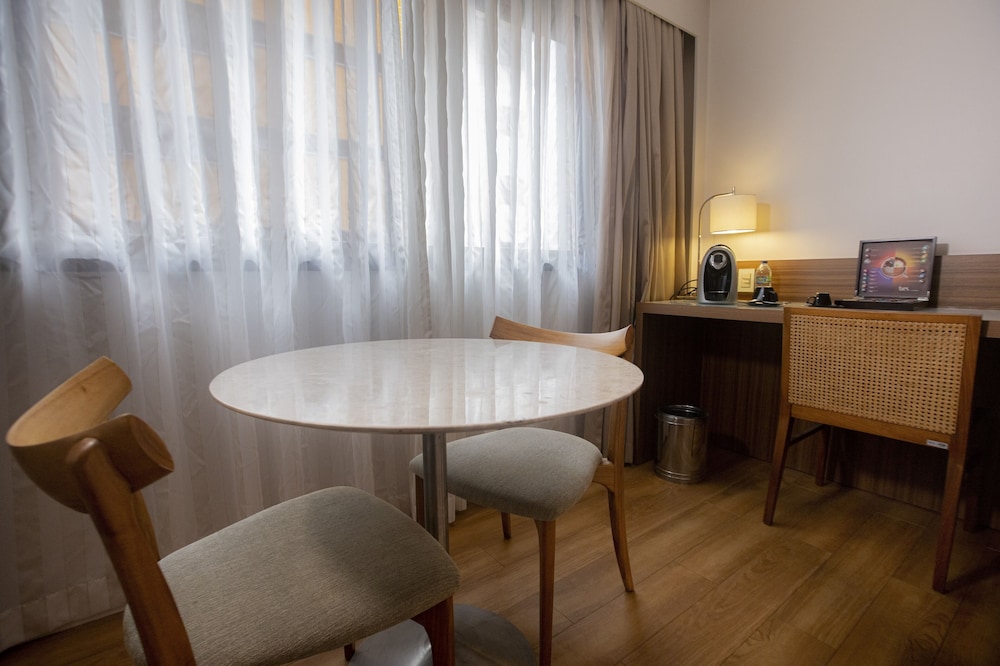 Hotel Gran Marquise 59/73