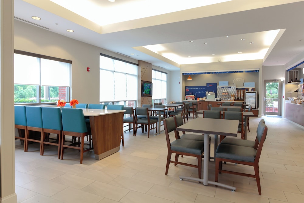 Holiday Inn Express Leland - Wilmington Area 57/71