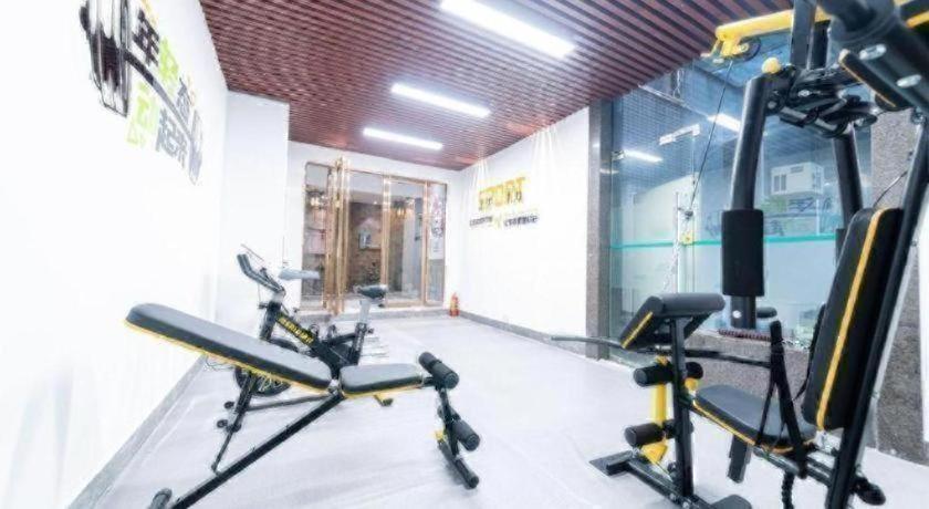 DONGGUAN ORIENTAL HOTEL 30/50