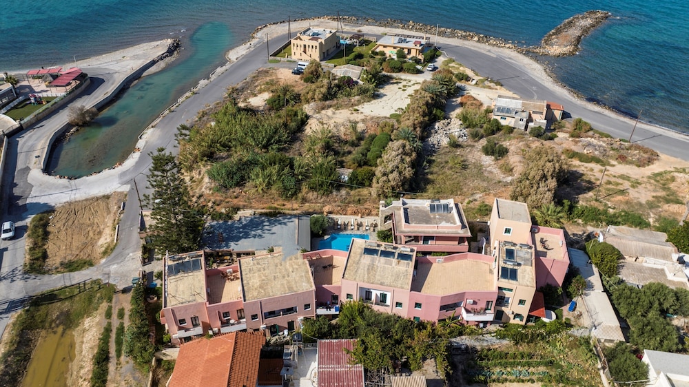 Kri Kri Village by Estia 43/50