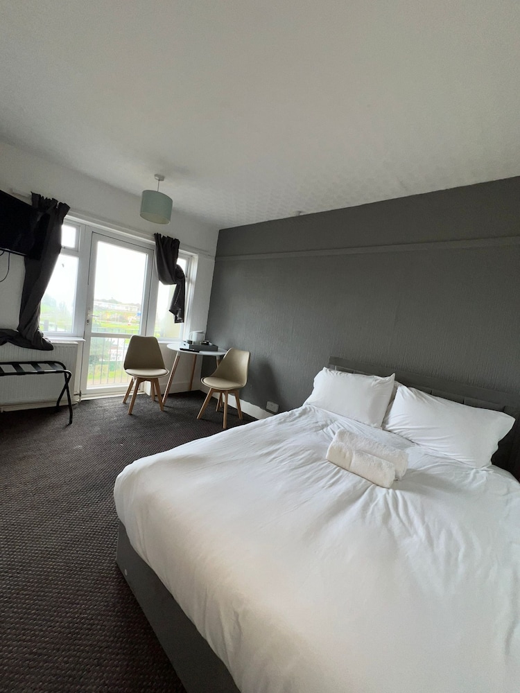 OYO Harbour Hotel 5/61