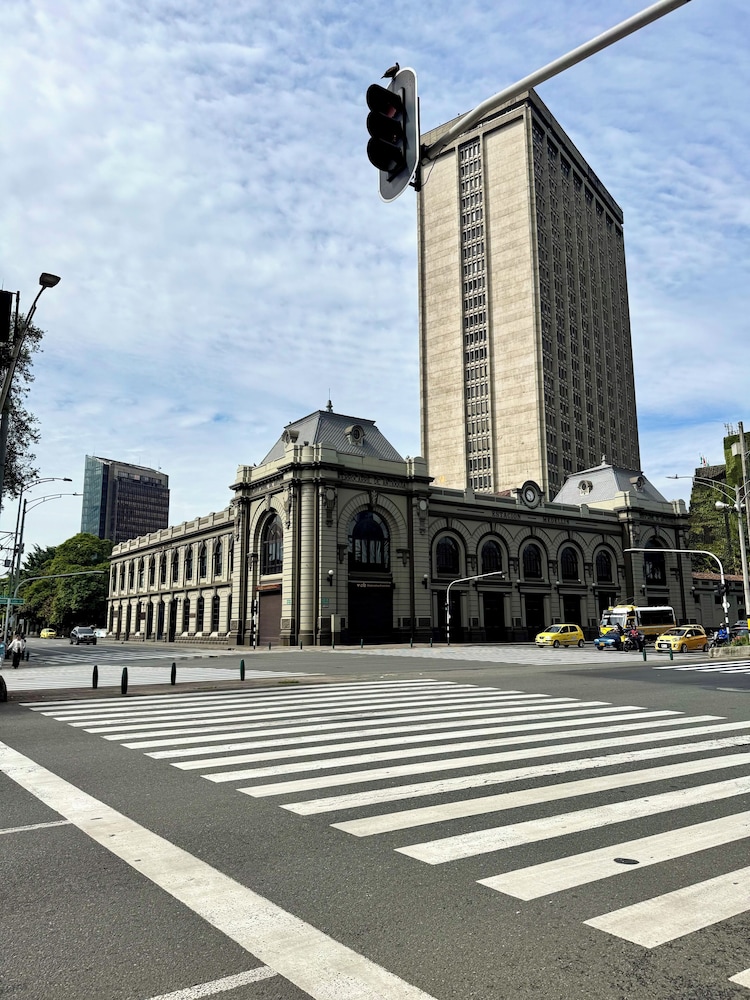 Hotel Plaza Mayor 52/64