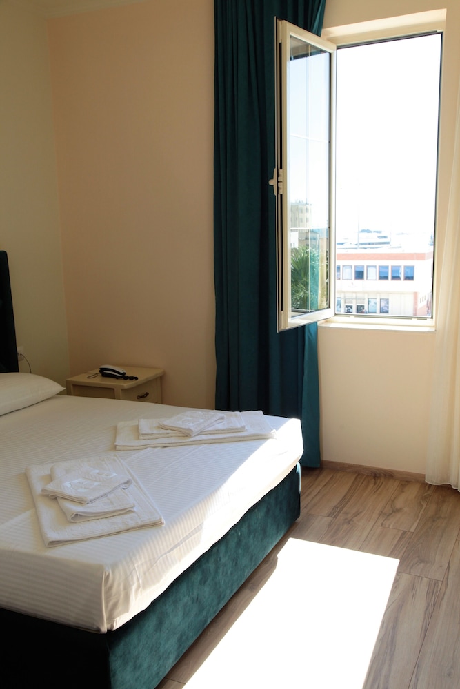 Hotel Veliera 25/70