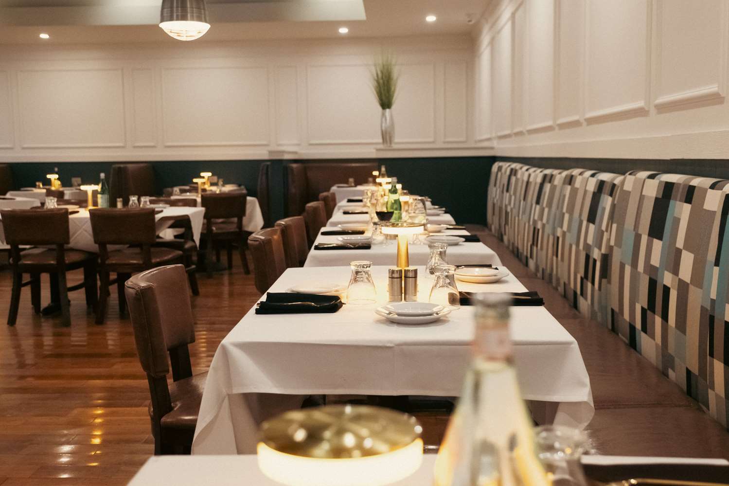 restaurant cafeteria