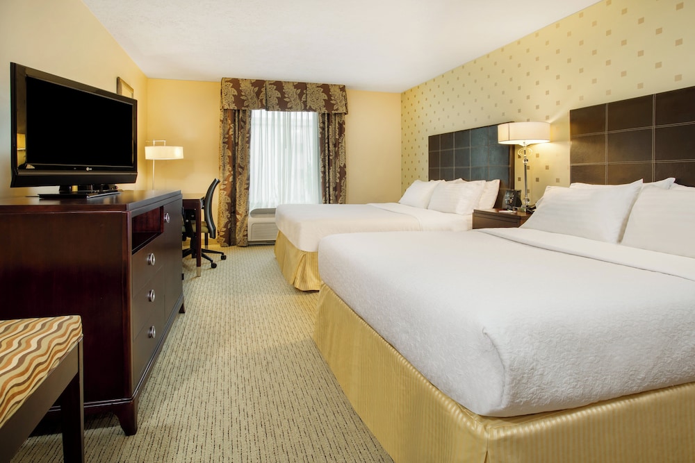 Holiday Inn Bloomington 15/53