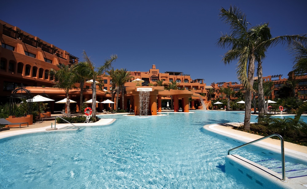 Royal Hideaway Sancti Petri A Member of Barcelo Hotel Group 1/72
