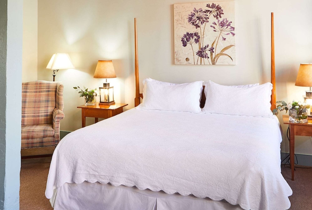 The Historic Brookstown Inn, Trademark Collection by Wyndham 13/72