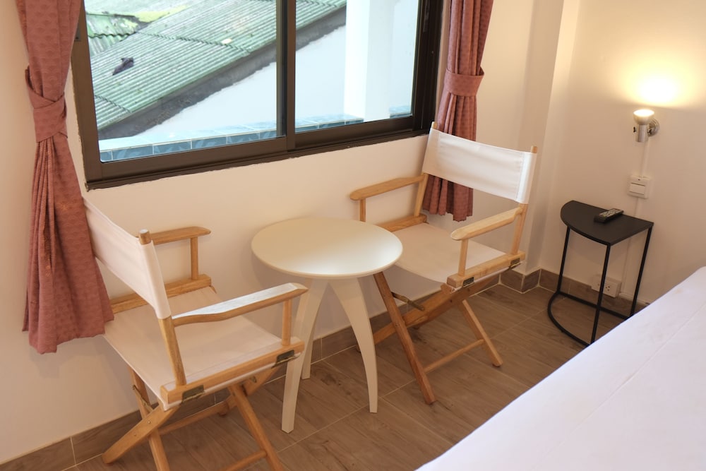 myPatong Social Hostel 24/50