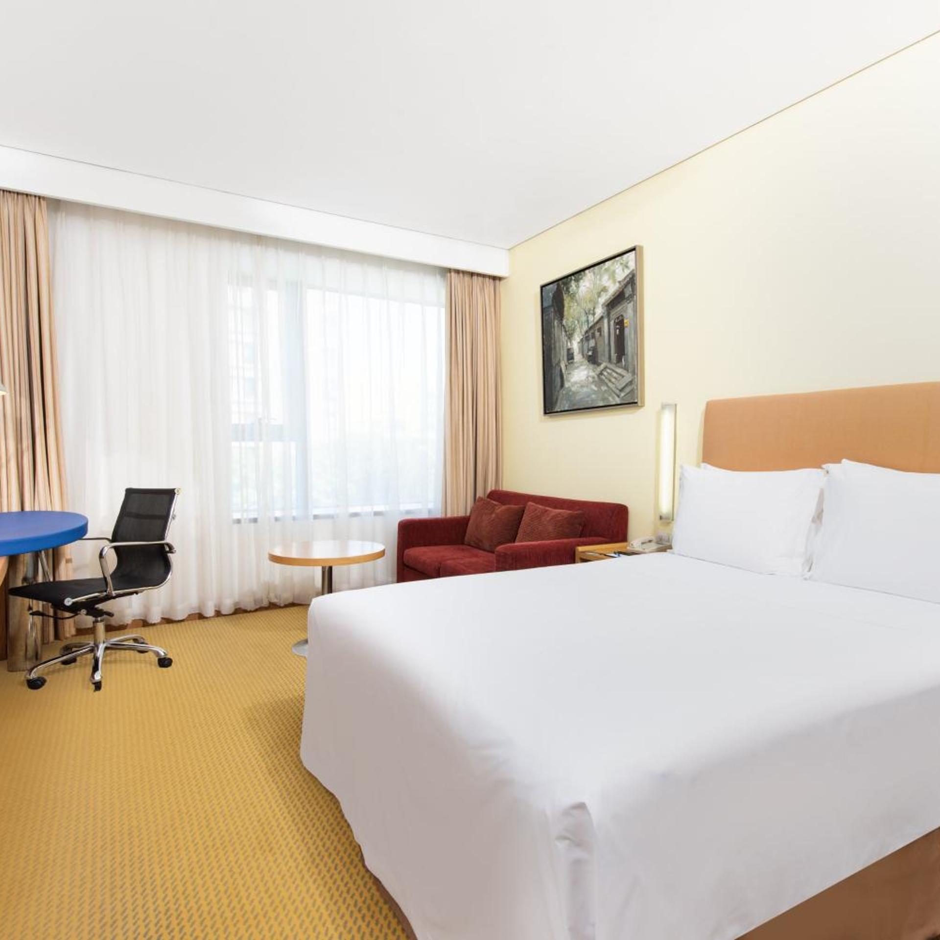Standard, King Bed, Queen Bed