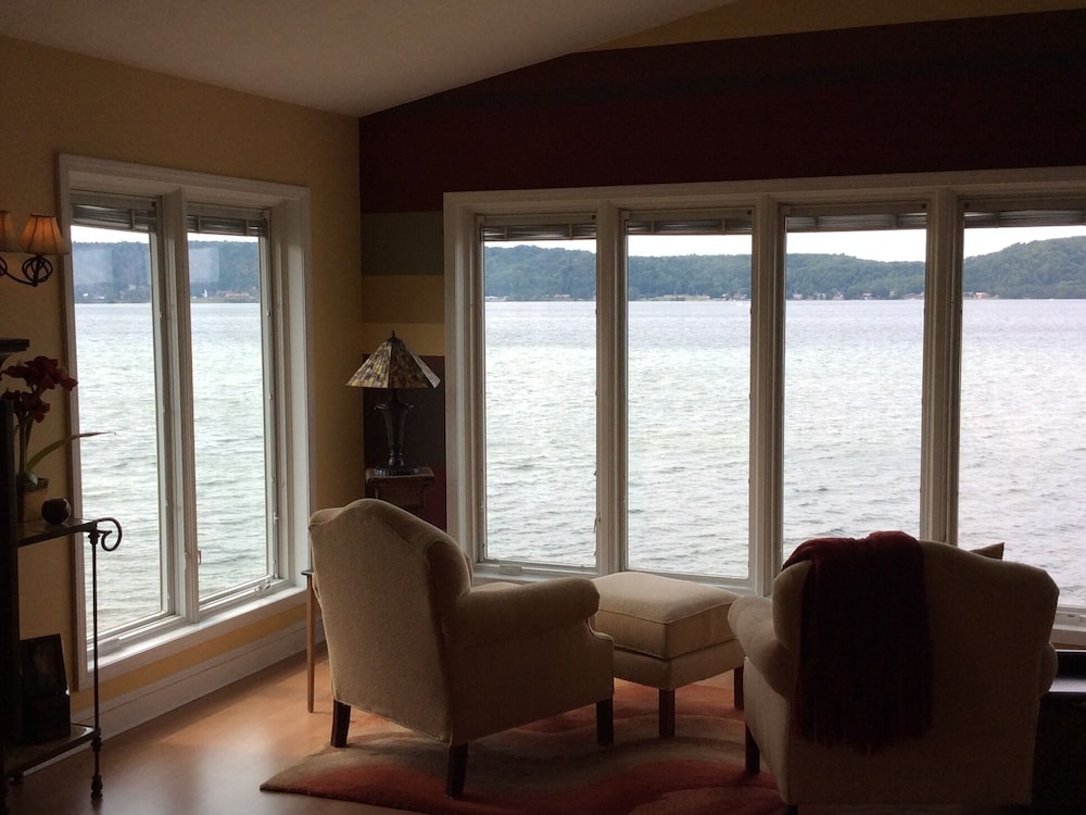 Pictured Rocks Bed and Breakfast 33/61