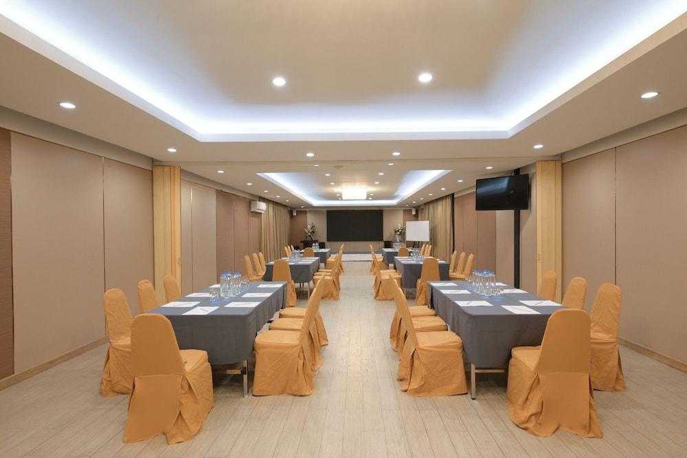 O2 Luxury Hotel 62/71