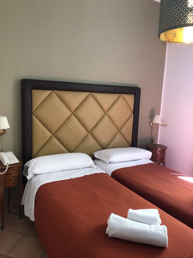 Hotel Europeo 19/71
