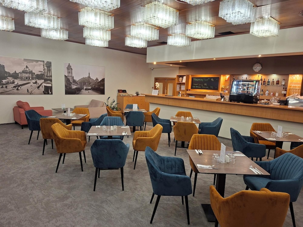 Hotel Cascade Most 40/59