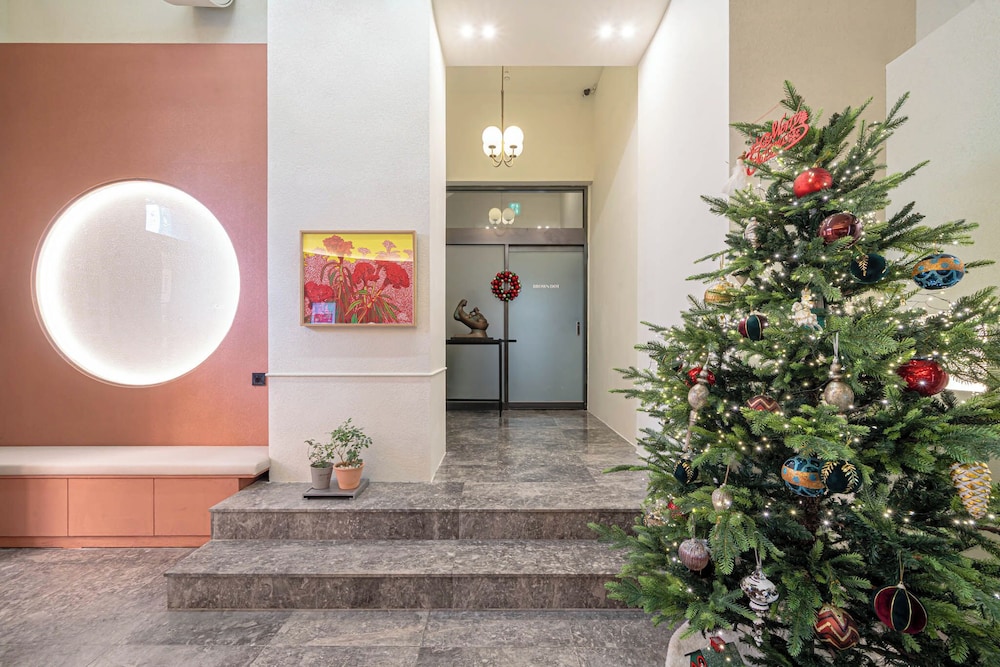 Oia Hotel 11/50