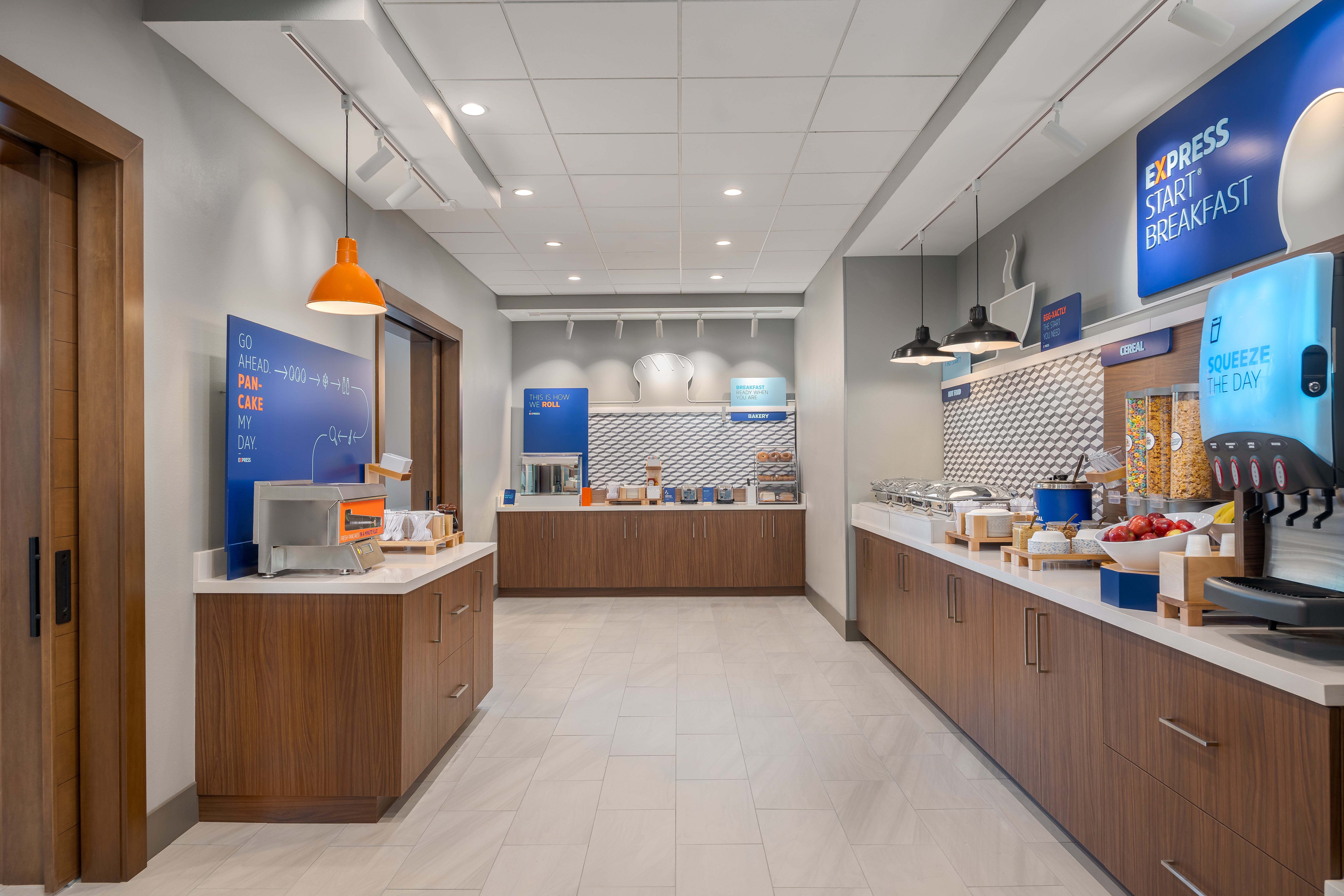 Holiday Inn Express & Suites DFW Airport Southwest Euless 12/62