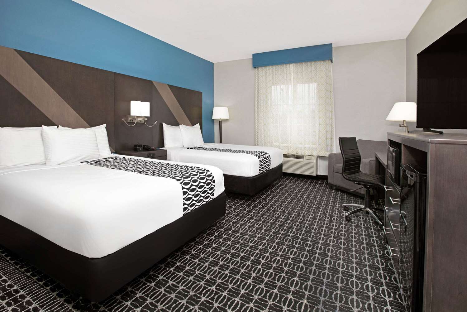 La Quinta Inn Suites By Wyndham Sulphur Springs 15/47