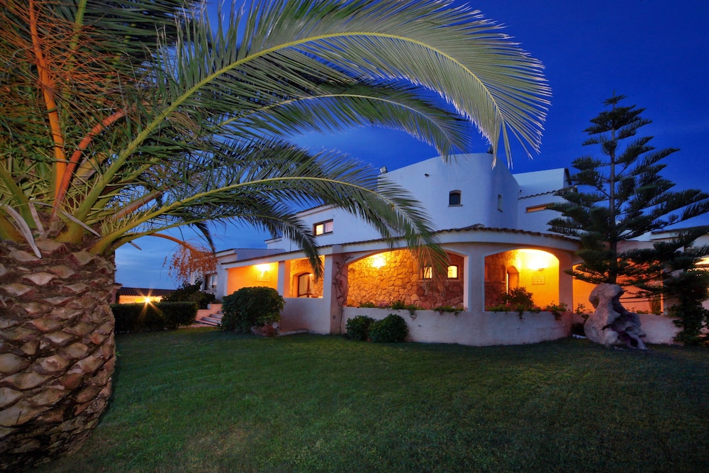 Micalosu Hotel 53/60