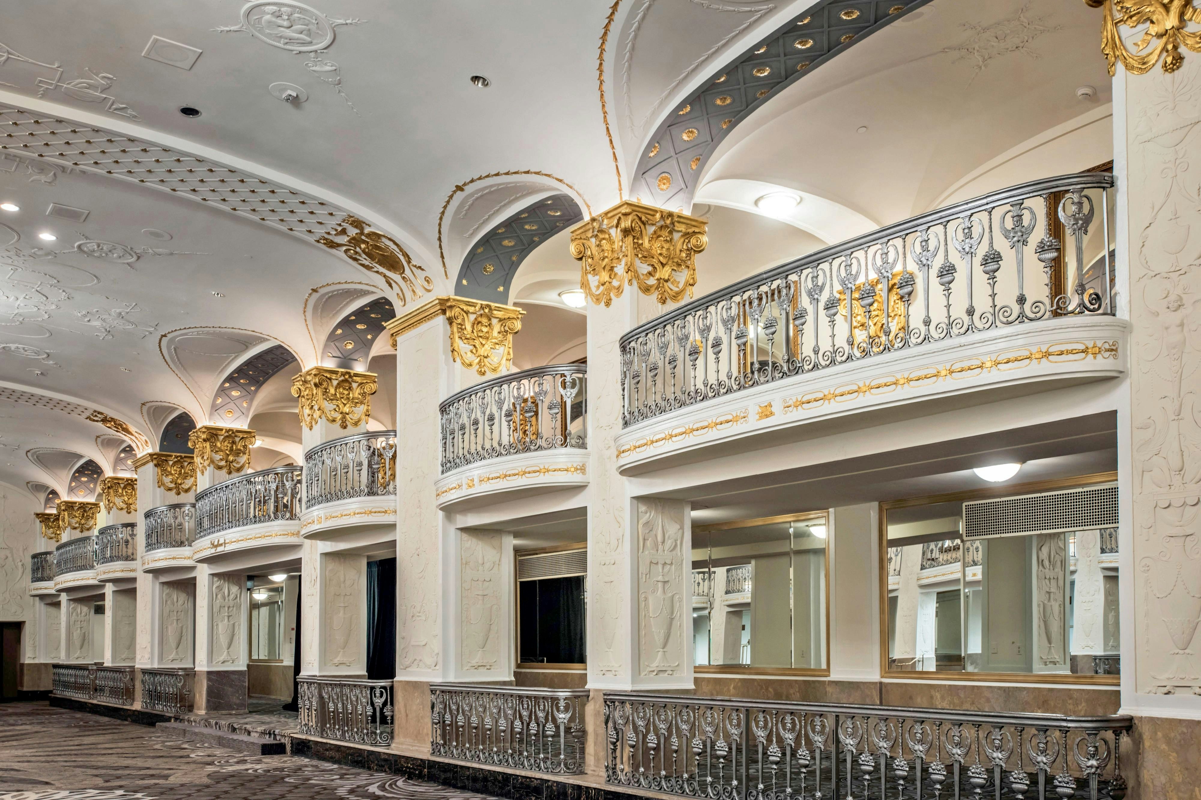 The Mayflower Hotel Autograph Collection 61/84