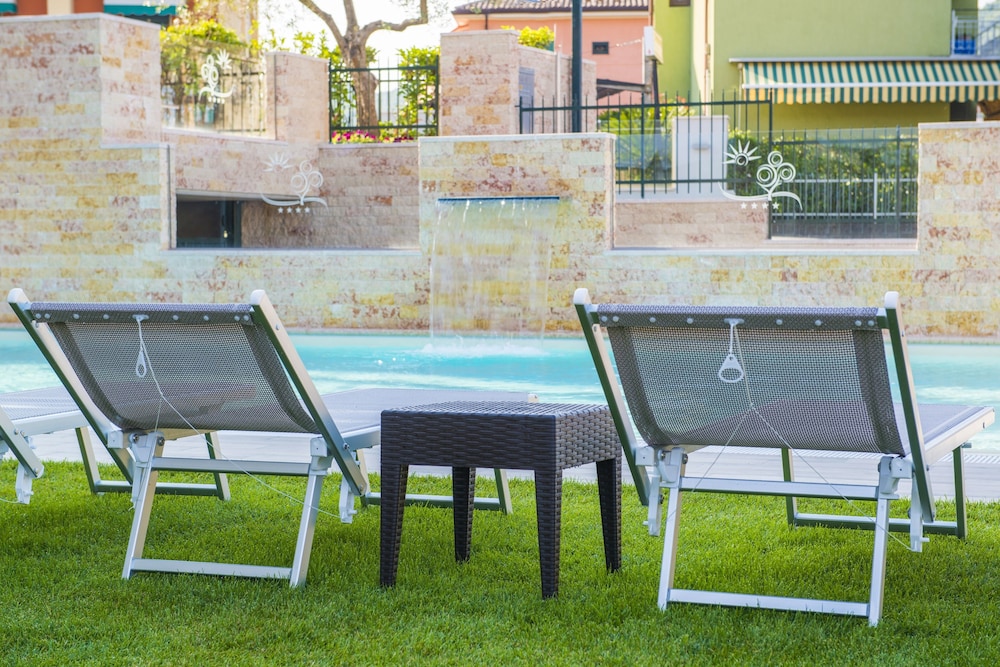 HOTEL EDEN GARDA 24/33