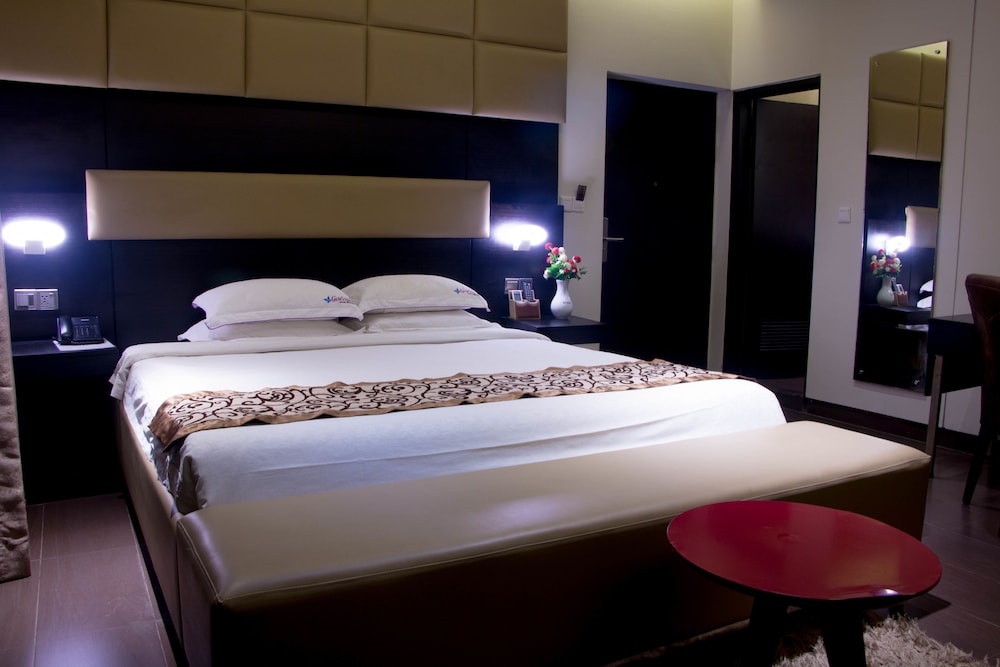 Galesia Hotel and Resort Ltd 23/48