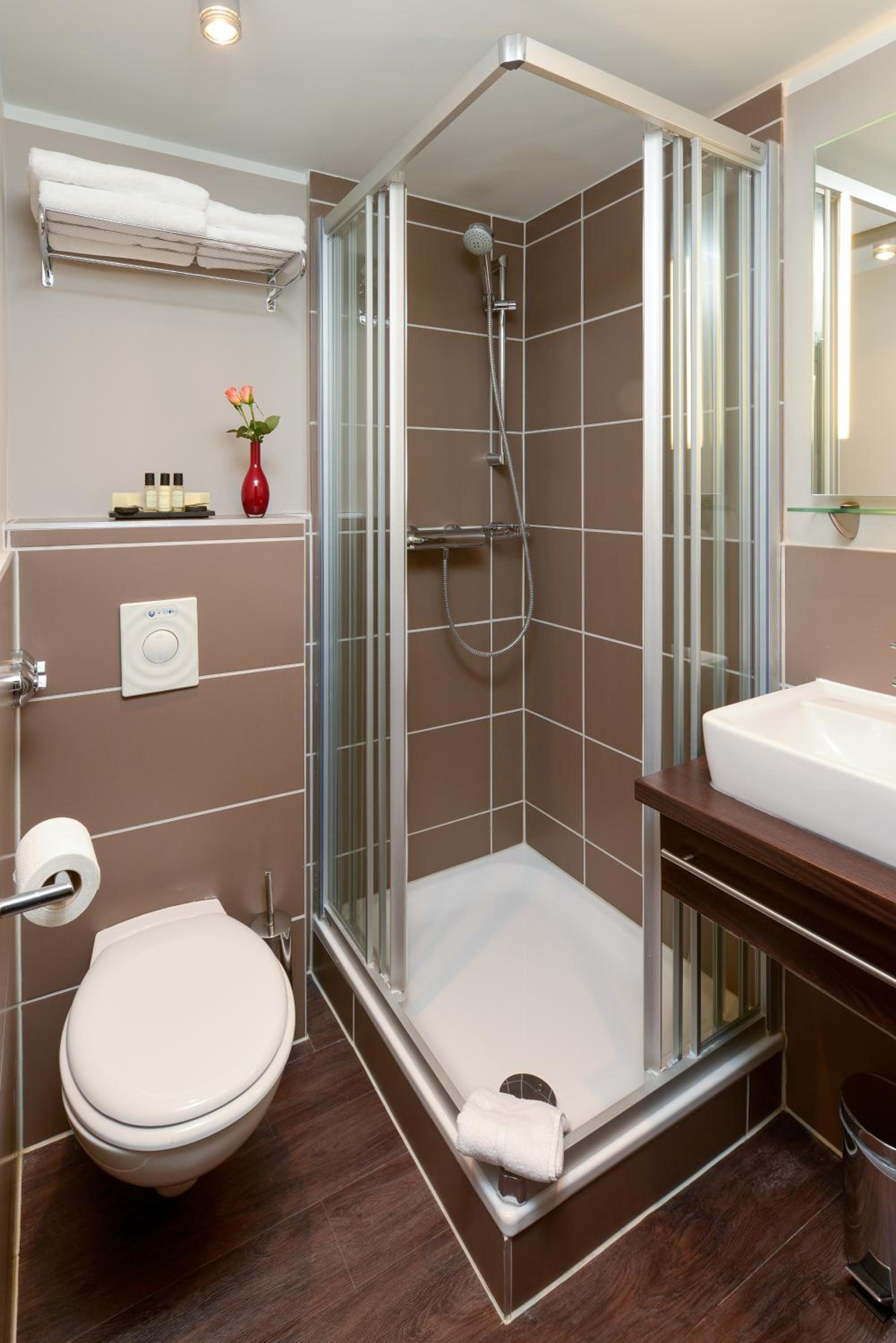 غرفة ثلاثية، Hotel Munich City 7/7