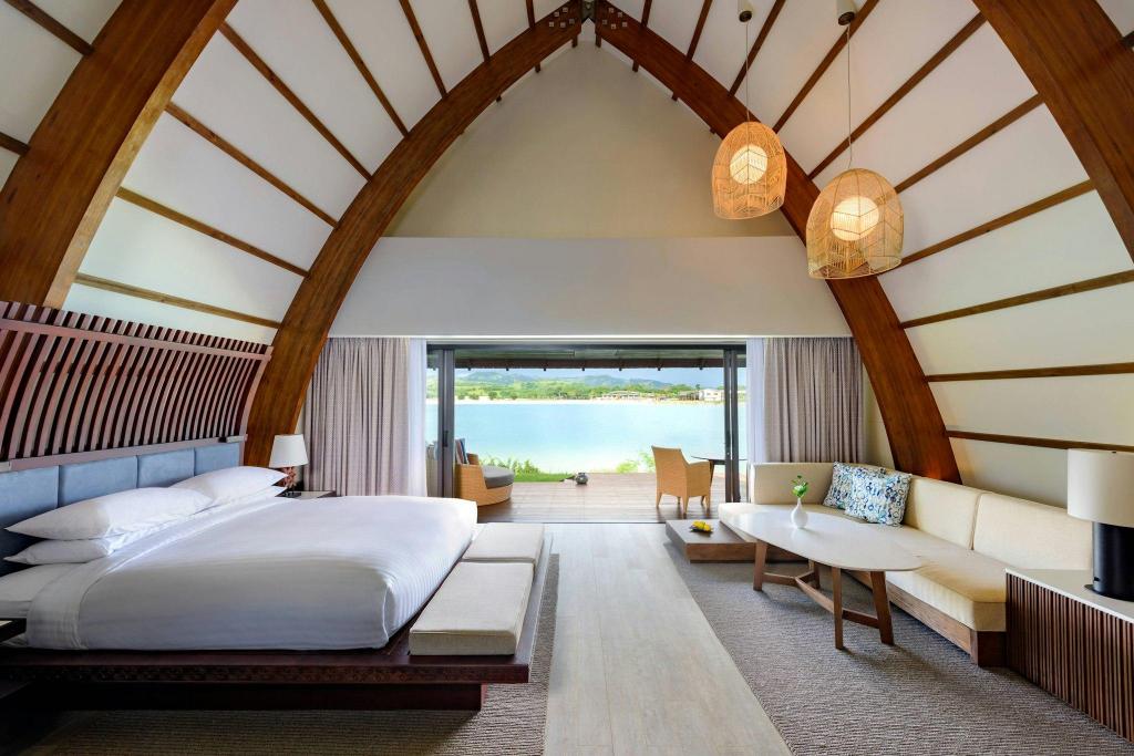 Lagoon Bure, Villa, King Bed, Lagoon View, Balcony, Large