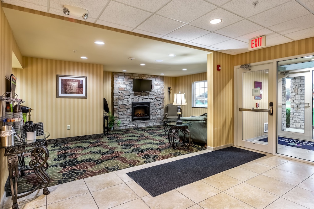 Cobblestone Inn and Suites - Vinton, IA 11/21