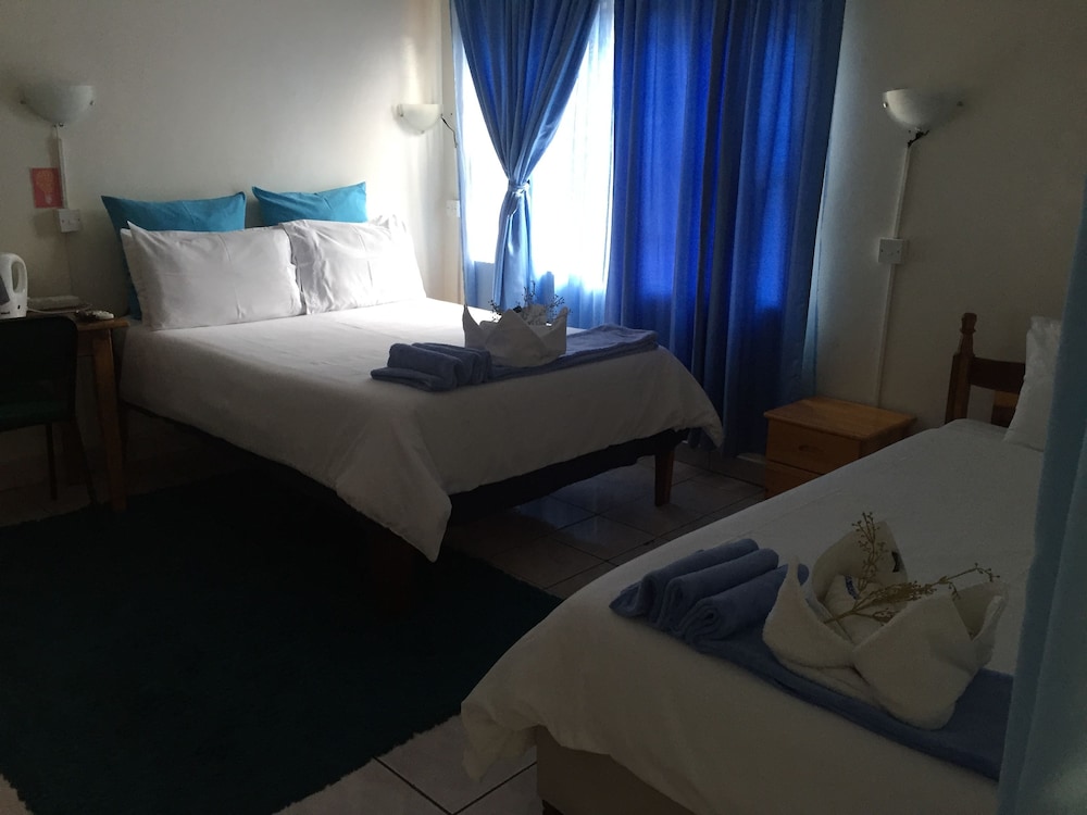 Room, Twin Beds