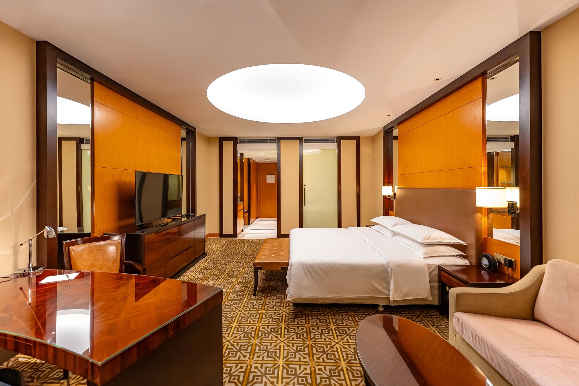 غرفة ديلوكس بسرير كينج بإطلالة على المدينة، Sheraton Jinan Hotel 4/7