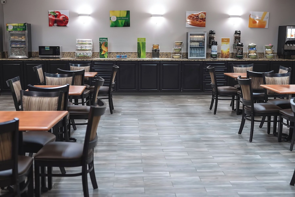 restaurant cafeteria