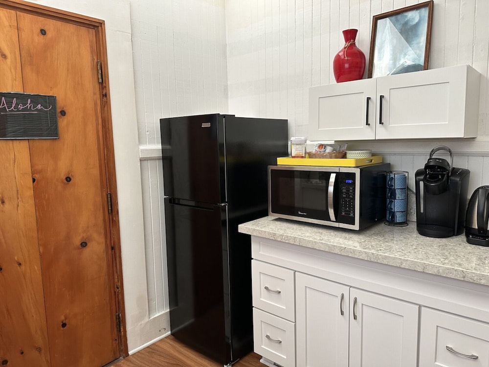 Aloha Junction Guest House 42/50
