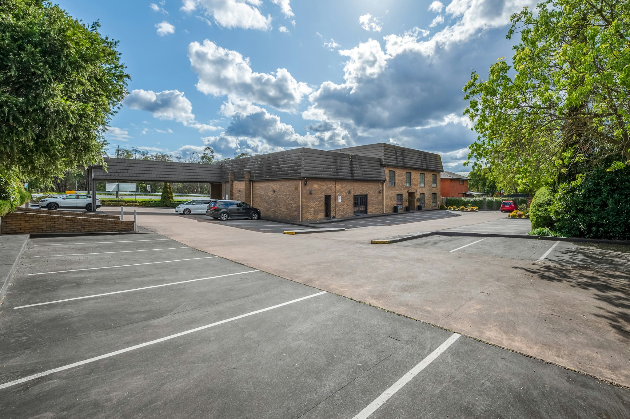 ROWVILLE INTERNATIONAL HOTEL 39/46