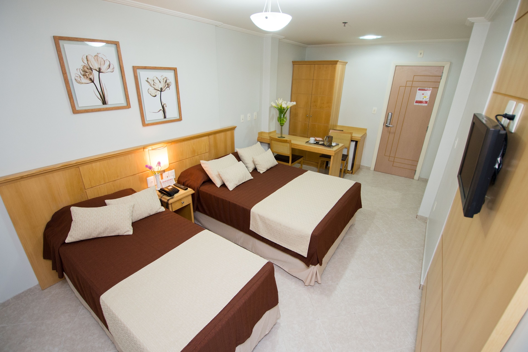 STANDARD, TRIPLE, 3 BEDS